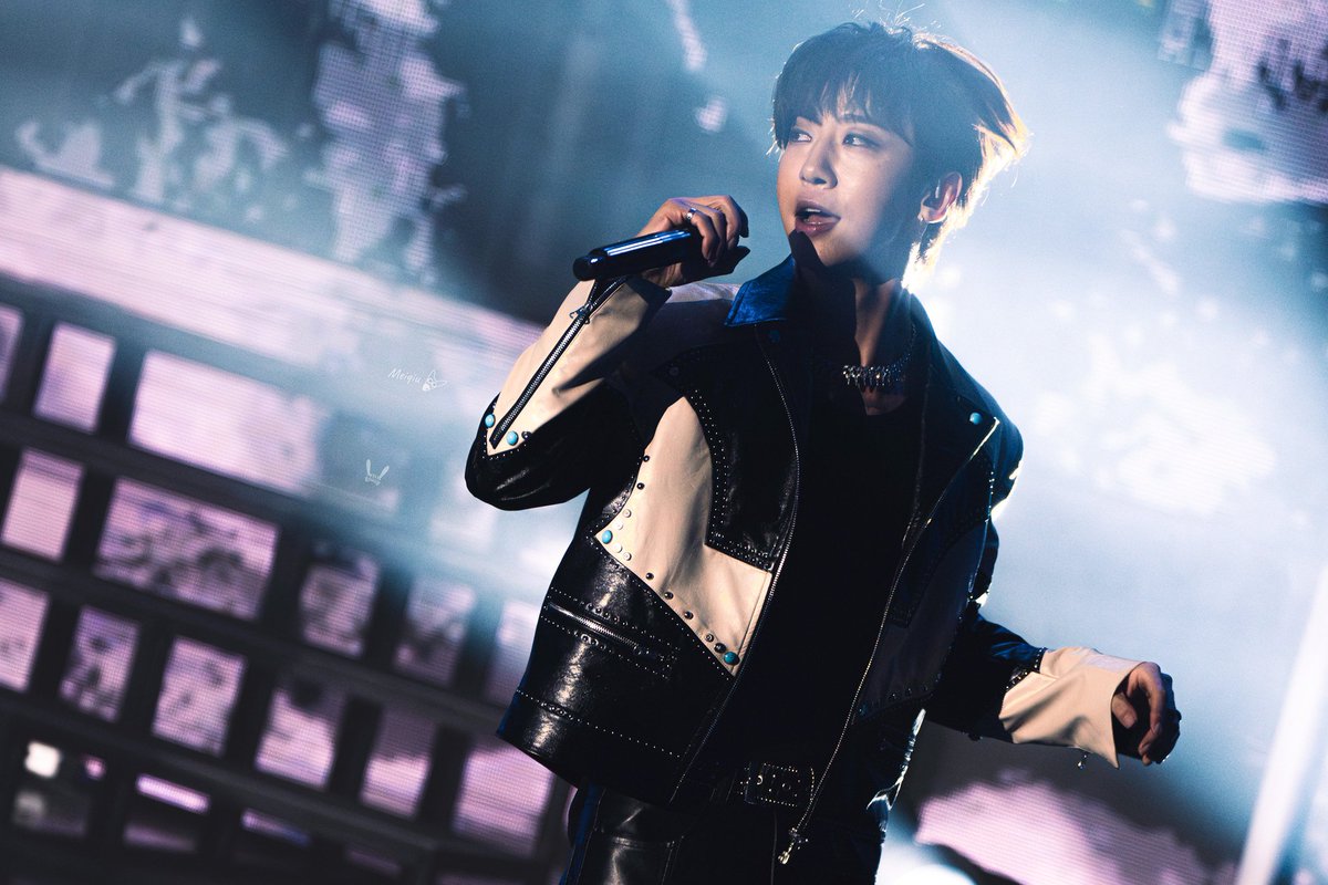 matoranger's tweet photo. 250111 (Day 1) Farewell Earth Encore Concert in Seoul 首爾演唱會

The Most《 Power》 Leader Bang Yongguk
最《Power》 的隊長 方容國

Photography Credit to @Meiqiu218
Please Credit when sharing the post @matoranger https://t.co/1Wp72CXhNl