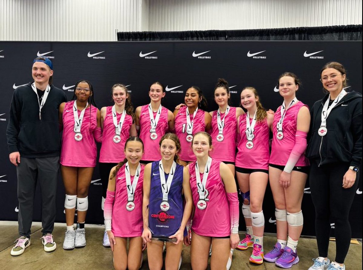 circlecityvbc's tweet photo. Congratulations to 14 Black on their 1st Place Finish in the 14 Premier Red Division at the Central Zone Invitational🔥 Great work, ladies! 🤩 #CircleCityElite https://t.co/KLmXUWj0kw
