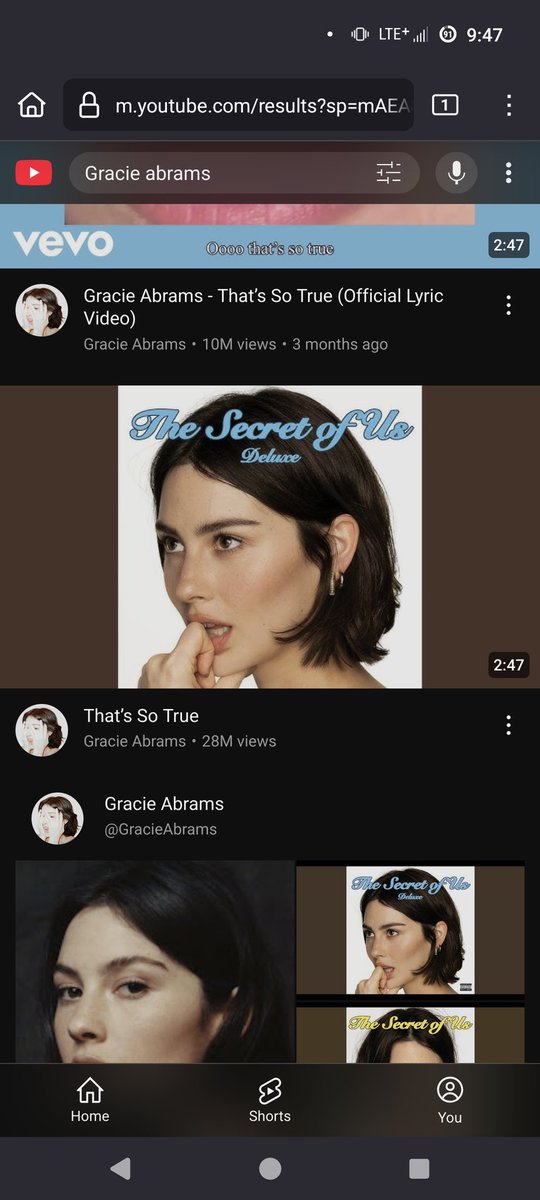 tgirliebri's tweet photo. See how tf are these songs hits but not Mesmerizer?

They have far less views than Mesmerizer and only half of the views of Mesmerizer combined

And the songs are about just as old as Mesmerizer is

This is unfair, I just wanna see a Miku song chart in the west, I can die happy if that happens

This is bullshit