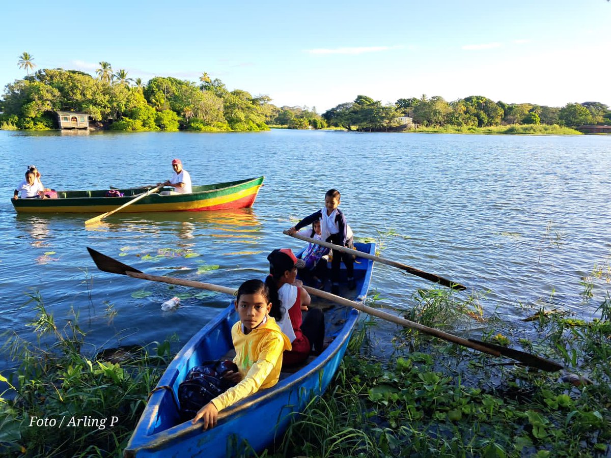 Buenos Días! Hoy iniciaron las clases! Con alegria los niños y niñas del colegio La Esperanza en las isletas de Granada reciben el ciclo escolar 2025 #PLOMO19