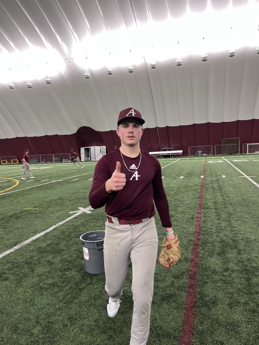 AuggieBaseball's tweet photo. A thumbs up from Stuart means the Auggies are ready for Week 2.

#FDSA #Convocation #GoAuggies 🦅 https://t.co/tNkQBzFmbX