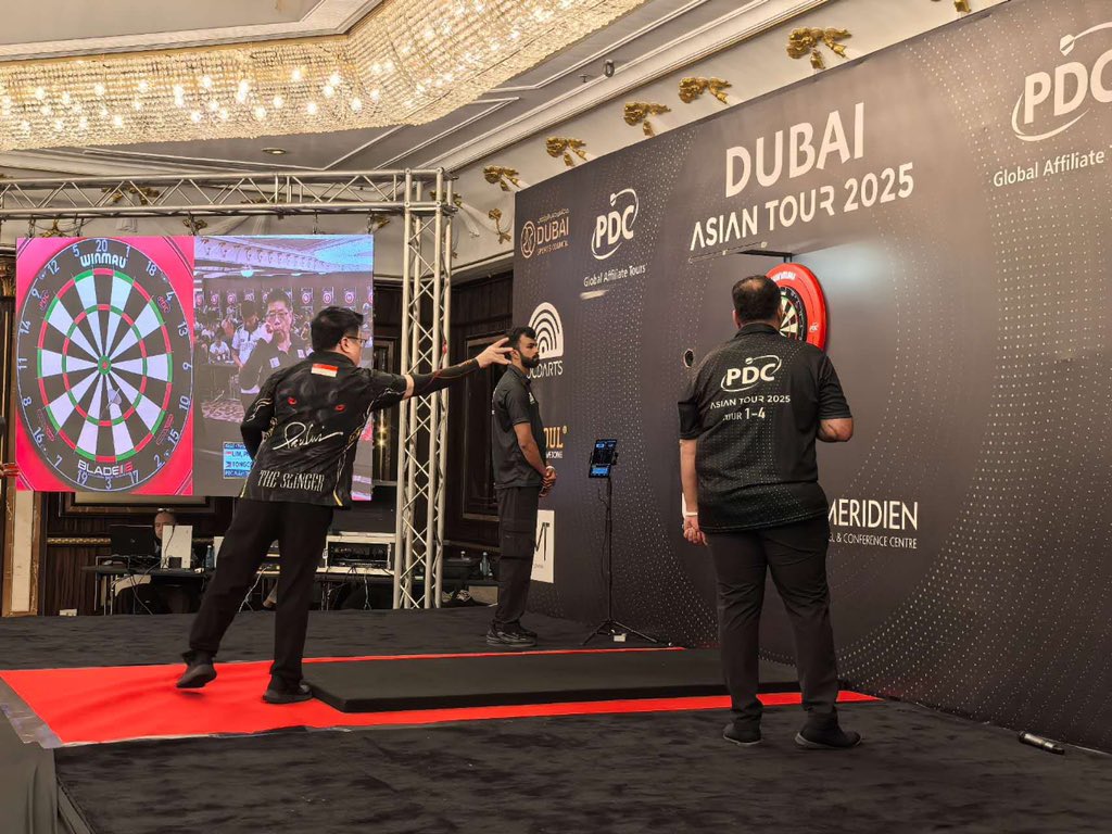 PDC_Asian_Tour's tweet photo. Paul Lim won 2025 PDC Asian Tour 4 Champion, one day after his 71 years birthday ! https://t.co/kCZQqgyuZ3