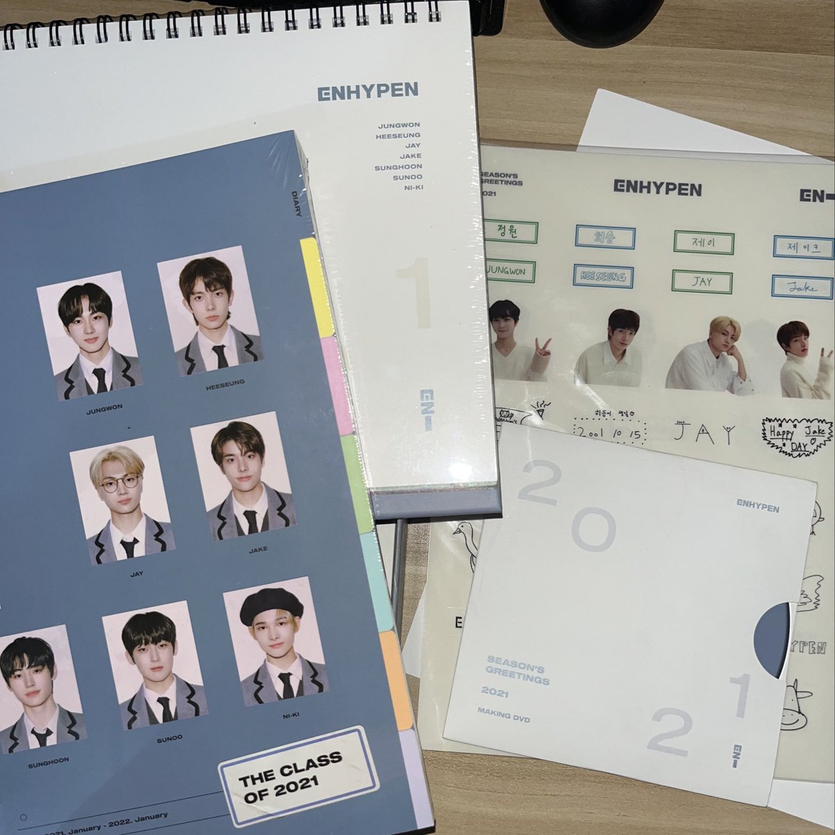 _woniewoo's tweet photo. Enhypen 2021 Season's Greetings https://t.co/c6e68Nxvme