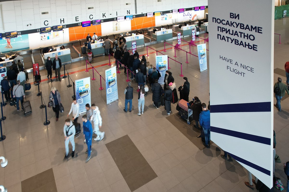 skopjeairport's tweet photo. Arriving early and on time can make all the difference! 
⏰ Aim to arrive at least 2 hours before your flight at #SkopjeInternationalAirport. 

#TravelTipMonday #TimeSaver #PassengerTipsAndInfo https://t.co/GuZ6str40q