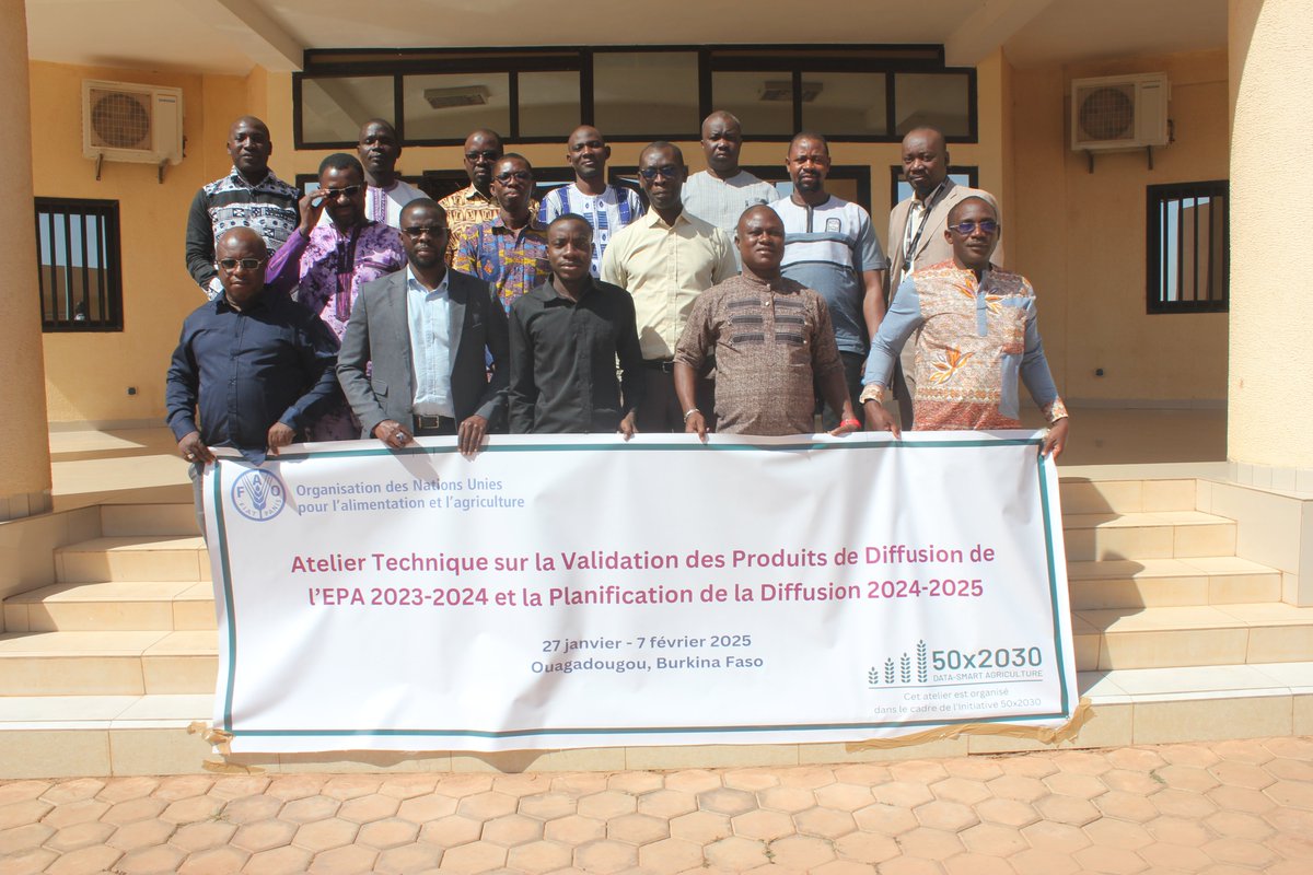 FAOBurkinaFaso's tweet image. 🚜🌍 L'initiative #50x2030 en action au 🇧🇫 ! Un atelier technique se déroule à Ouaga (27/01 au 7/02 2025) pour valider les produits de diffusion de l’EPA 2023-2024 et planifier la diffusion de l'EPA 2024-2025. 
Des données au service des politiques agricoles! 
📊#Data4Development