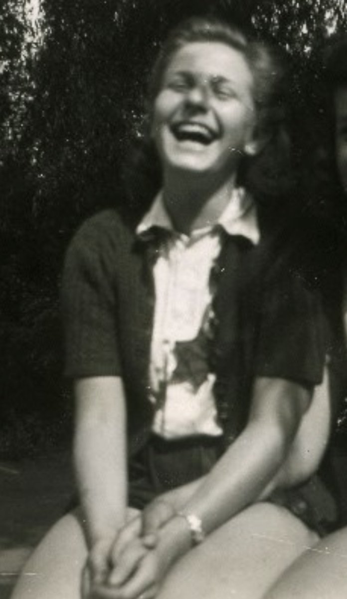 27 January 1928 | A German Jewish girl, Marion Ehrlich, was born in Berlin. 

In November 1942 she was deported to #Auschwitz. She did not survive.