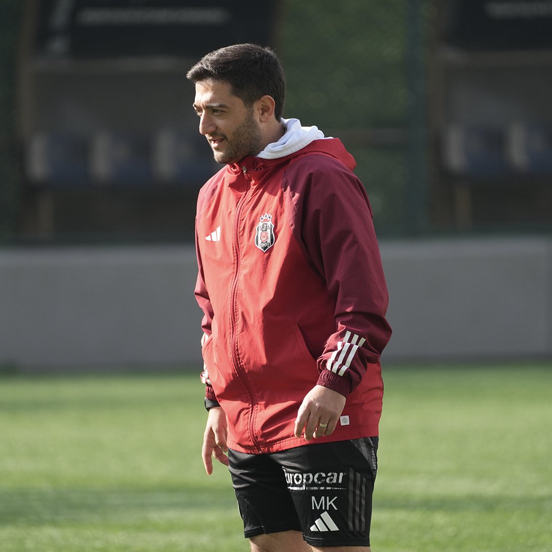 BJKKadinFutbol's tweet photo. ALG Spor maçının hazırlıklarına başladık. 🦅
#ALGvBJK https://t.co/LVZD88Fttr