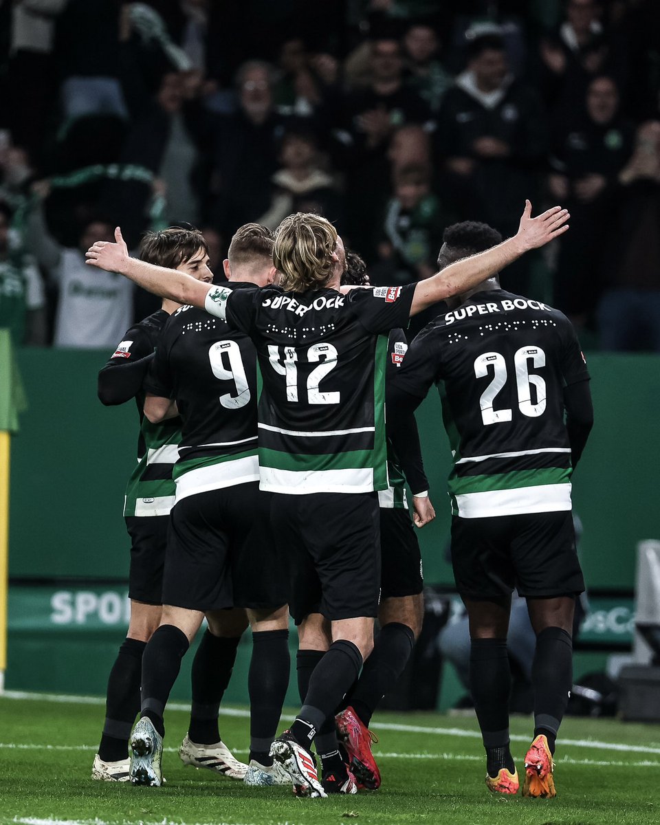 SportingCP_en's tweet photo. Good week, Lions 🦁
🔜 Champions League #SCPBFC https://t.co/cnQtuQXKIq