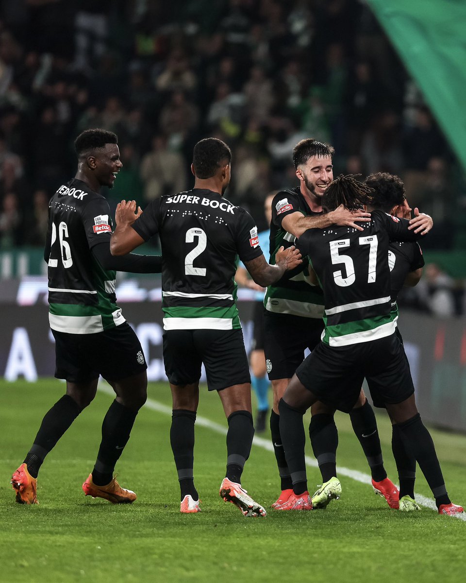SportingCP_en's tweet photo. Good week, Lions 🦁
🔜 Champions League #SCPBFC https://t.co/cnQtuQXKIq