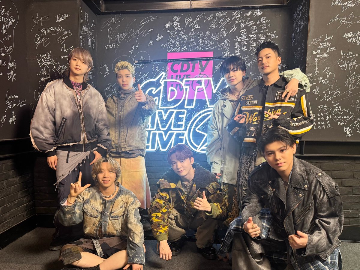 #CDTVライブライブ
今夜も激アツLIVEをお届け❤️‍🔥⚡️
本番直前ショットで実況中だよ📸

このあとは 
#BEFIRST が登場！

人気テレビアニメのエンディング主題歌
「Sailing」をフルサイズでお届け✨

#CDTV
#TBS