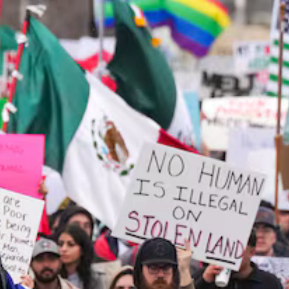 ConquestTheory's tweet image. At protests against deportations, we see:

1. Mexican flags.

2. Rainbow flags

3. “No human is illegal on stolen land” signs.

This isn’t a fight over levels of immigration.

This is a fight over retaining national sovereignty and against physical and ideological conquest.