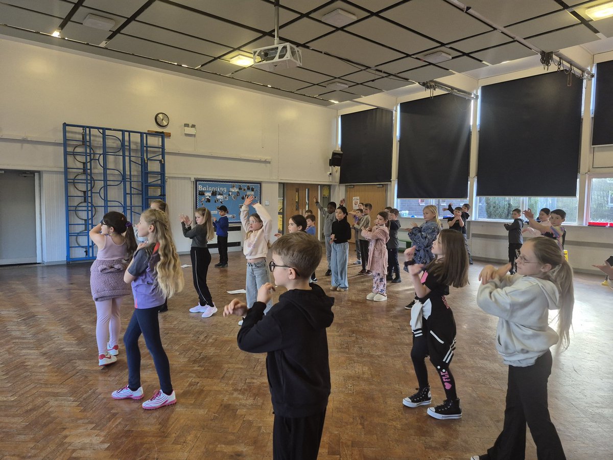TPAYear3_4CN's tweet photo. In #TPAPE, we added our own choreography, taking inspiration from Greek Gods and Goddess. @flexdanceinc @DeltaTheParks https://t.co/xjC7oQpGve