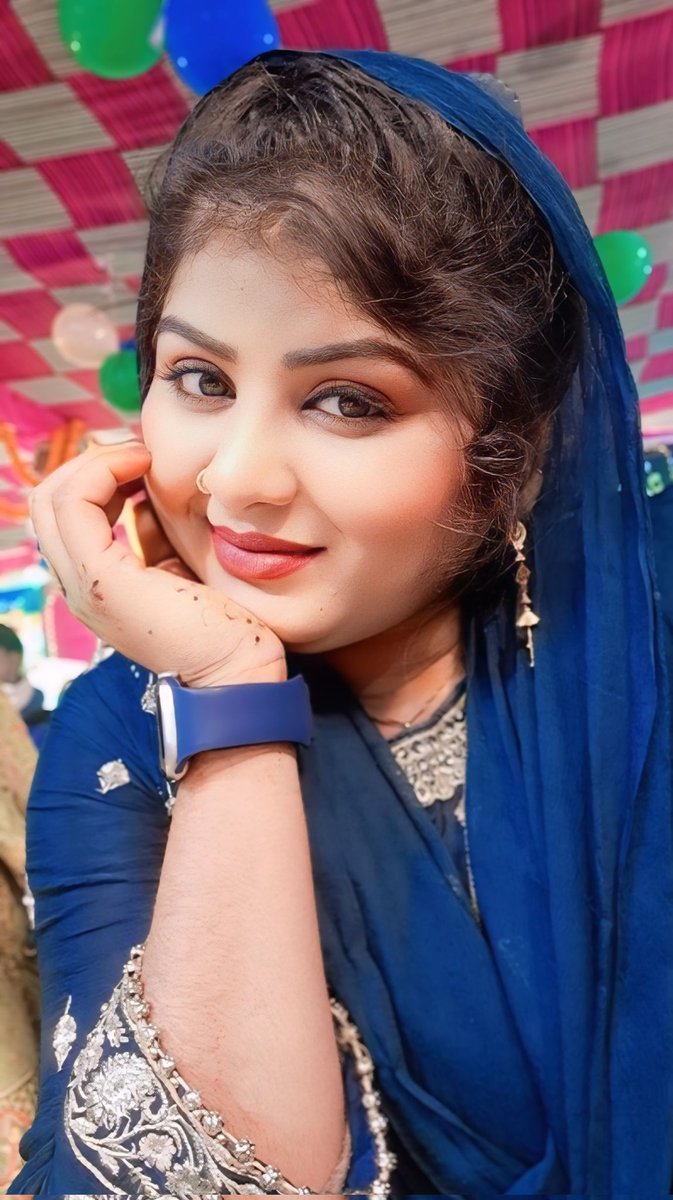 ShabnamChandni's tweet photo. देखने के लिए इक चेहरा बहुत होता है
आंख जब तक है तुझे सिर्फ़ तुझे देखूंगी
किशनगंज बिहार के मुशायरे में बहोत मोहब्बतों के साथ मुझे सुना गया !!
#chandnishabnam #rekhta #highlight #shayri #mushaira #SharePost #urdushayari #vayrlpost https://t.co/uFkmycXc5M