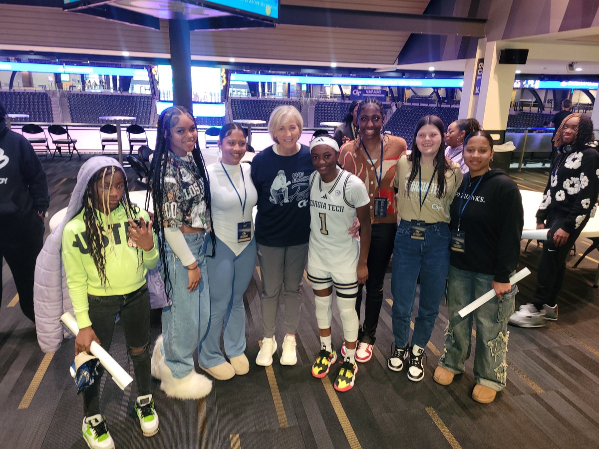 ⭐️Thank you for a great game, <a href="/GTWBB/">Georgia Tech Women's Basketball</a> vs <a href="/DukeWBB/">Duke Women’s Basketball</a> and shoutout to <a href="/CenterCball/">Center Court Report</a> for the hospitality. Thank you to HC  <a href="/NellOnWheels/">Nell Fortner</a> and #1 <a href="/ChazadiW/">Chazadi (Chit-Chat) Wright Class of 2024 PG</a> for taking a pic with the girls!! #Goyellowjackets <a href="/camcam_35/">Camryn Faulkner</a> <a href="/MariannaRigsby/">Marianna Rigsby</a> #nowelitefamily