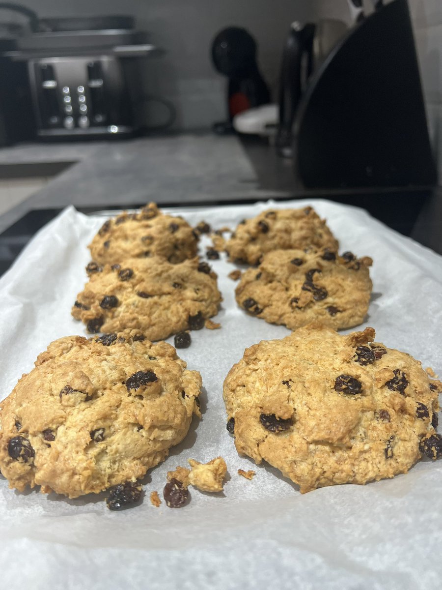 Cheeky little batch of rock buns 👅