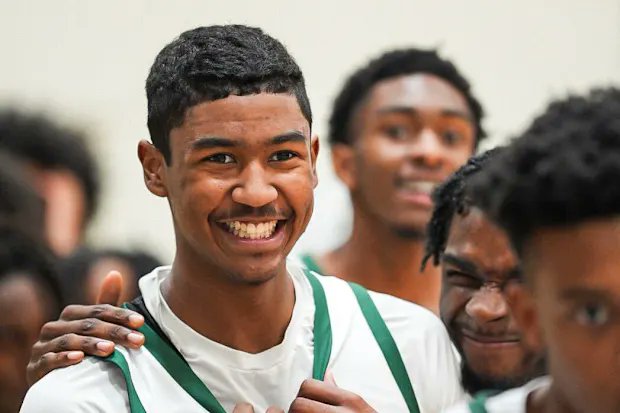 MitchBookLive's tweet image. Top 25 California high school boys basketball rankings (1/27/2025)

si.com/high-school/ca…

Two-time defending State Open Division champion Harvard-Westlake goes back to the top; Central Section power St. Joseph continues its winning ways despite frequent flier miles

@HWHoops |…