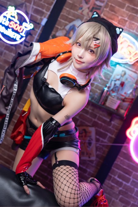 コスプレイヤーえい梨のTwitter画像40