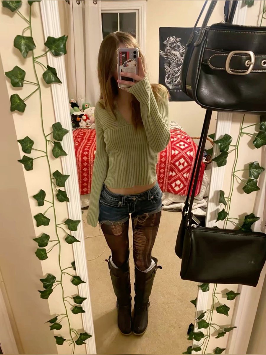 girlydolli's tweet photo. https://t.co/MDT9i9FkEK