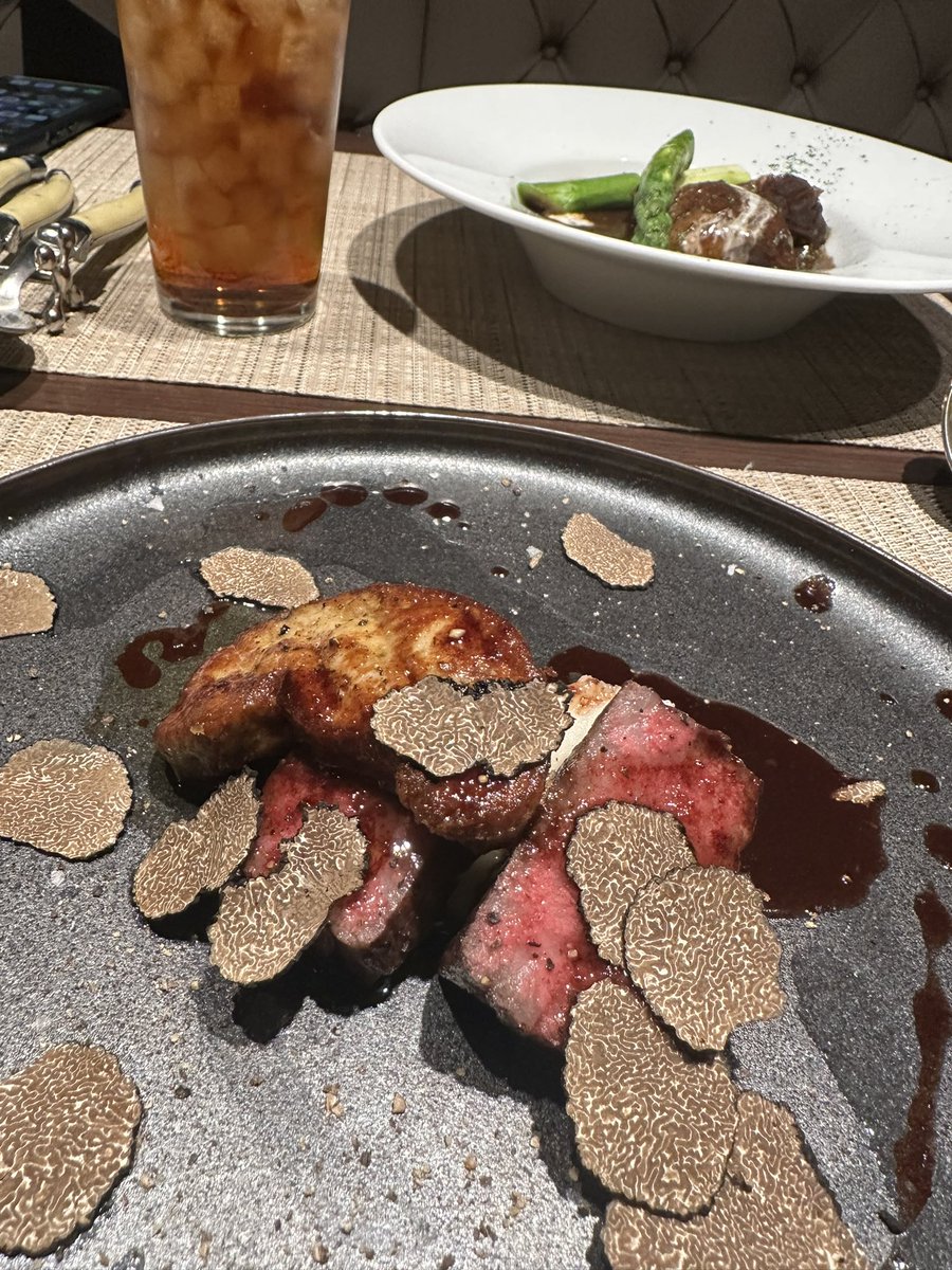 ngm_alkaloid's tweet photo. 浅草橋にあるビストロ。店内落ち着いててお料理美味しくて最高だった。雲丹と蟹のクリームリゾットは絶対食べて欲しい🦀🧡
フルコース5,500円からとコスパも良しでおすすめ🥹

📍Le Marais(マレ) https://t.co/4tzqZGibwk