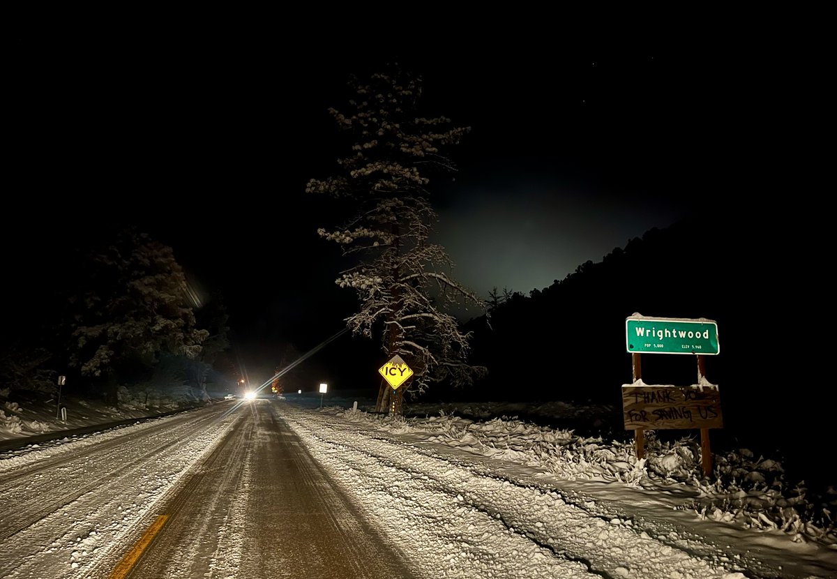 SnowlineJUSD's tweet photo. Winter has truly arrived! Several inches of snow have blanketed our district, creating a picturesque scene but also making travel a bit tricky. 

Due to the inclement weather, all Snowline schools will be closed today, Monday, January 27. https://t.co/wvUqc5FSpQ