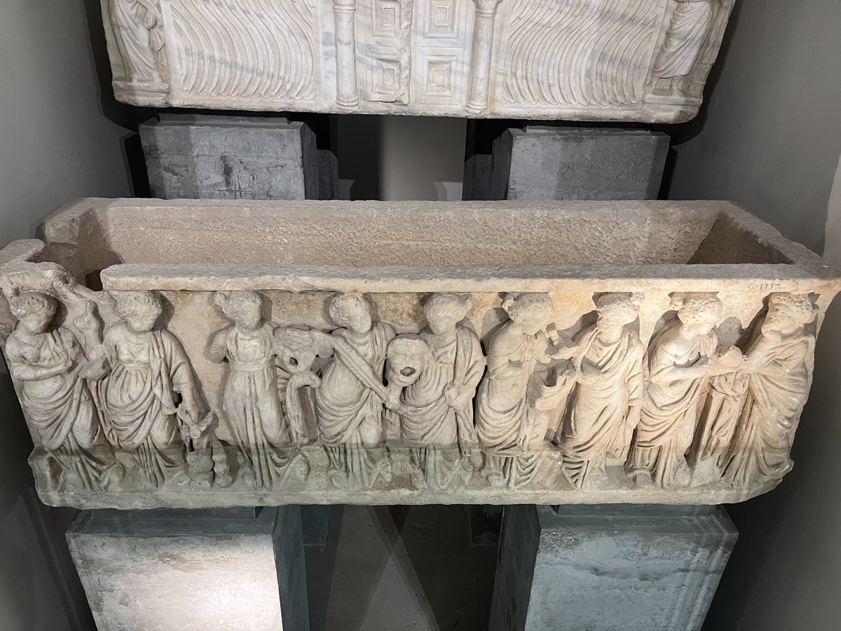 Zayani_moomen's tweet photo. #past #mesum #mesumviral #Tunisia #bardo #carthage #roman #mosaique https://t.co/U8EZU6pWMD