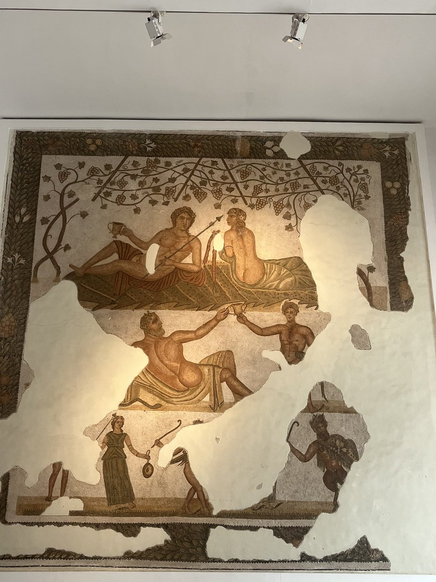 Zayani_moomen's tweet photo. #past #mesum #mesumviral #Tunisia #bardo #carthage #roman #mosaique https://t.co/U8EZU6pWMD