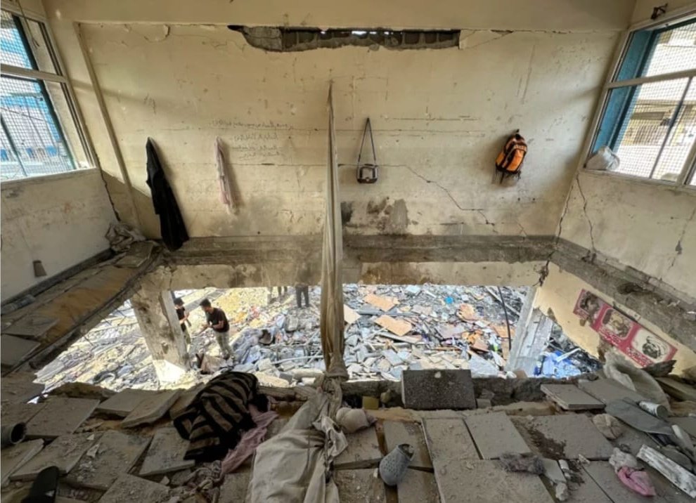 GazaGreatMinds's tweet image. 🚨 Schools in Gaza are destroyed, robbing children of their right to education and jeopardizing their future. 

🎒📚  But hope remains !

At #GGM, we’re working tirelessly to fill the gap, providing support, resources, and opportunities for these young minds to thrive. 💡