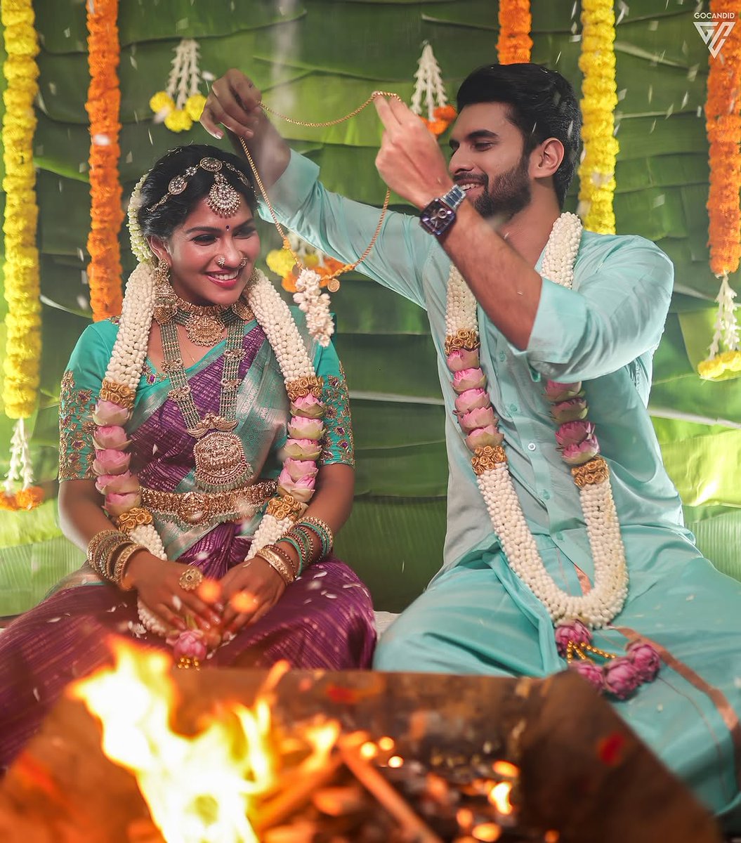 ChennaiTimesTOI's tweet photo. #LubberPandhu actress #Swasika marries her husband #PremJacob for the second time in a Hindu ceremony on the occasion of their first wedding anniversary https://t.co/iYfoLz2GQr