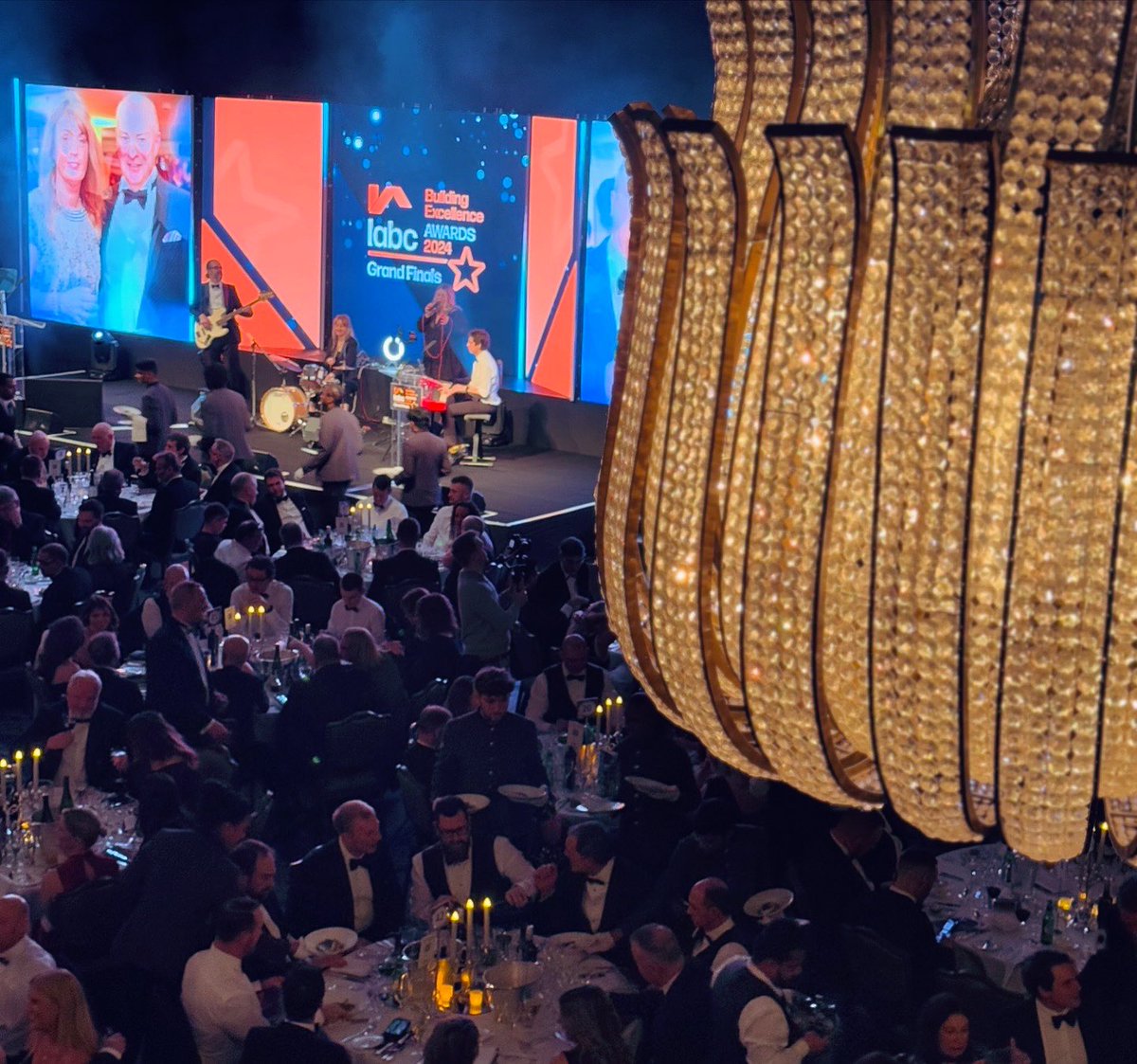 We were delighted to travel down to London on Friday to attend the LABC Grand Finals ✨

Though Fold Farm may not have won the National award - we’re still thrilled that it was regional winner for Best Medium Volume New Housing Development 🏆

#labcawards #buildingexcellence