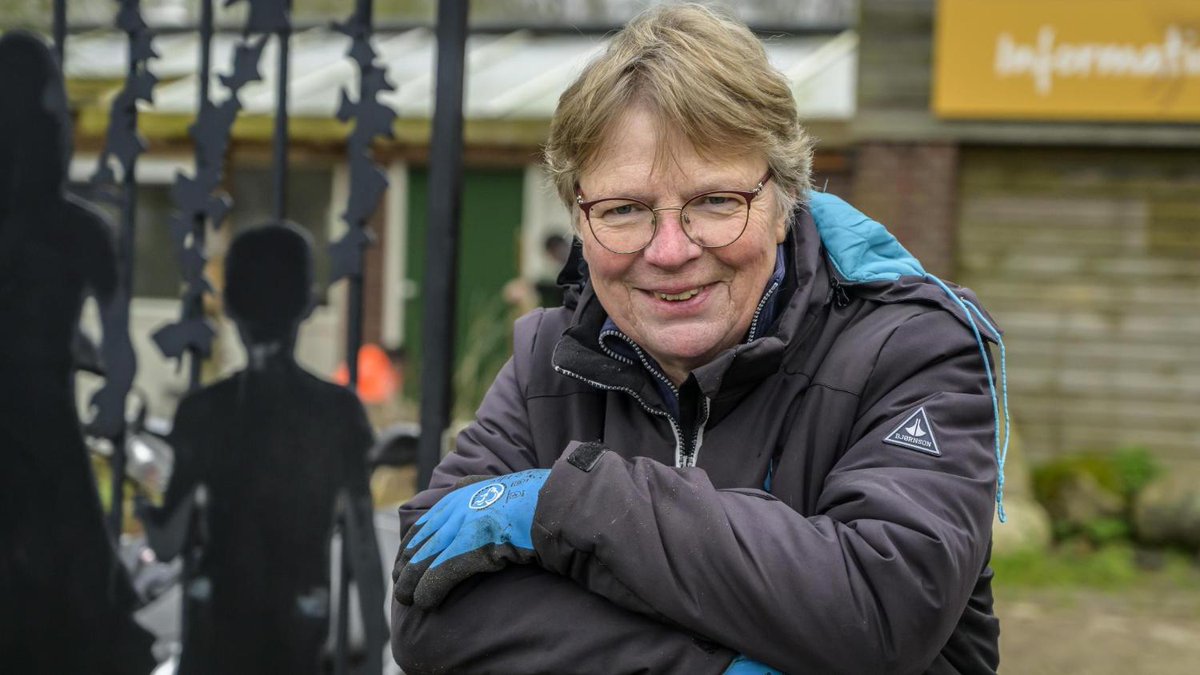 De Heimanshof bestaat een halve eeuw. ’We hebben zevenhonderd verschillende inheemse planten, struiken en bomen’ haarlemsdagblad.nl/regio/haarlem/…