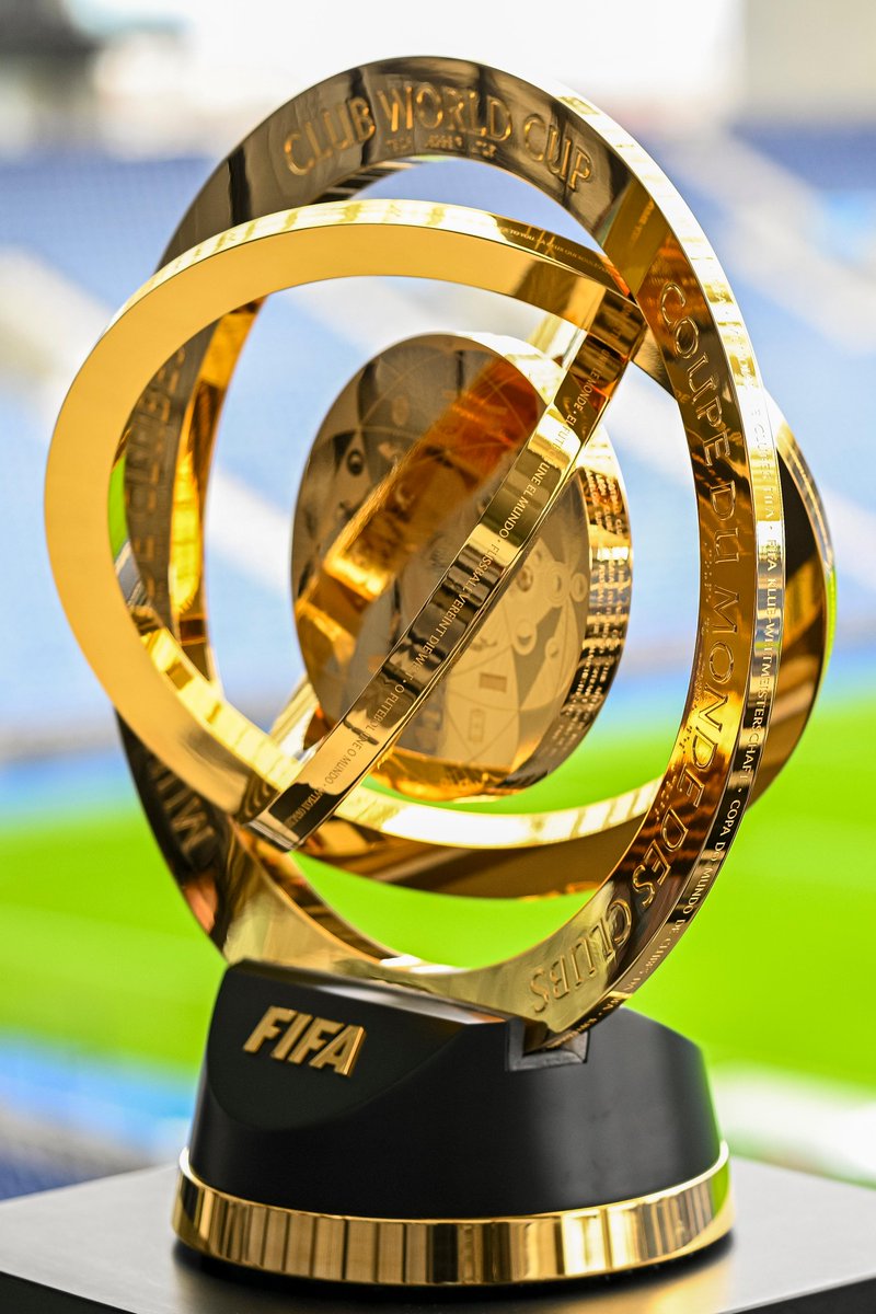 fifaworldcup_pt's tweet photo. 📍 Estádio do Dragão

O troféu do Mundial de Clubes 2025 chegou ao Porto! 😍 🏆 

#TakeItToTheWorld #FIFACWC #TrophyTour https://t.co/GQVAof1BqP