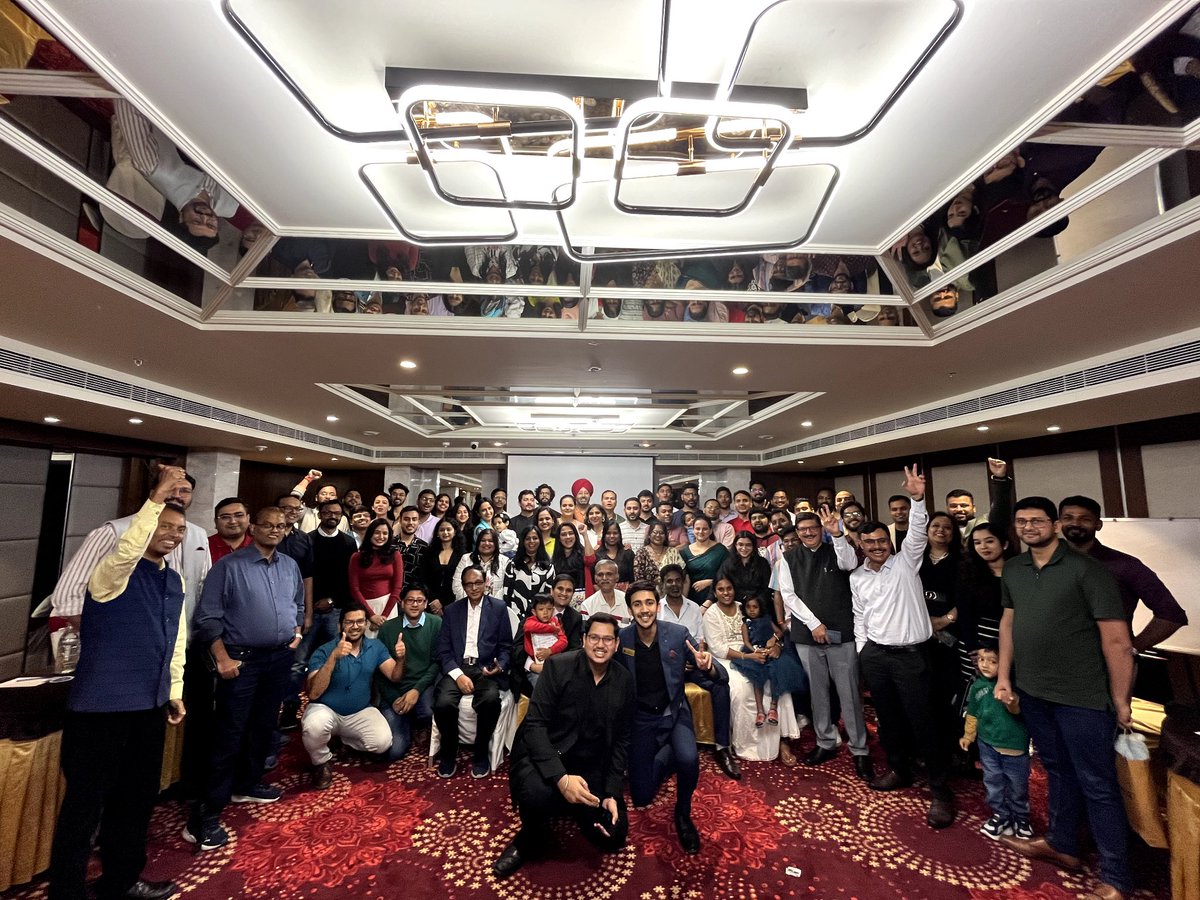 alumni_bimtech's tweet photo. An evening filled with nostalgia, connections, and memories! 🌟✨ The Bangalore Chapter Meet brought together the spirit of BIMTECH alumni under one roof. 🏙️❤️ Here's to celebrating the bond that only grows stronger with time! 🥂

#BIMTECHAlumni #BangaloreChapter #Reuinted https://t.co/wRQobSEJZK