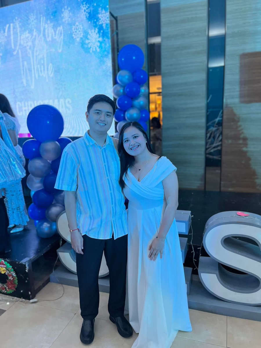 therealaft10's tweet photo. HANGGANG SA HULI, PALAGI 🌠🎶❄️ https://t.co/HxSwJLP8xU