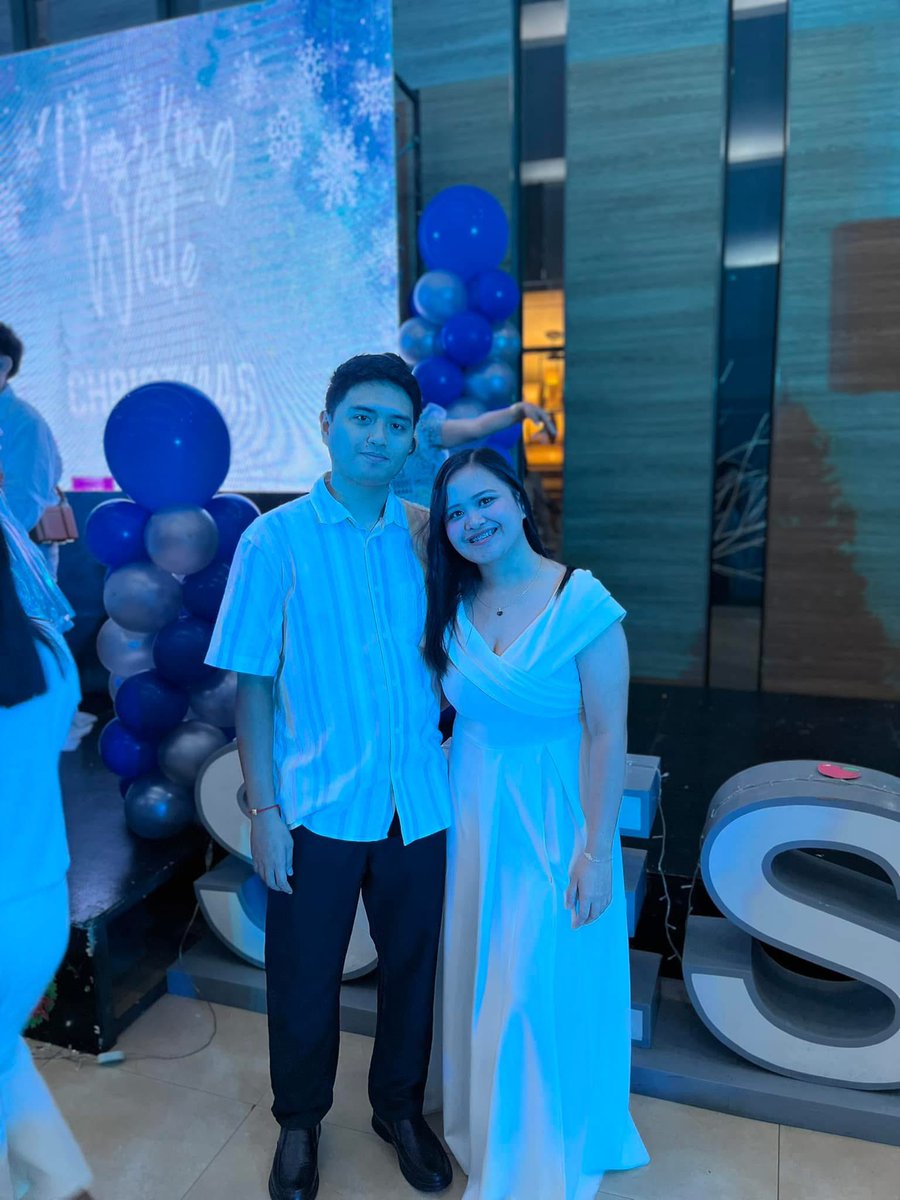 therealaft10's tweet photo. HANGGANG SA HULI, PALAGI 🌠🎶❄️ https://t.co/HxSwJLP8xU