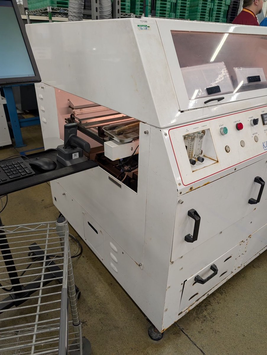 BAJABid's tweet photo. Featured item alert! Check out this #ACE Kiss 102 Selective Solder machine in lot 90: https://t.co/t5PB9d4Hkw https://t.co/awFHnDmmaO