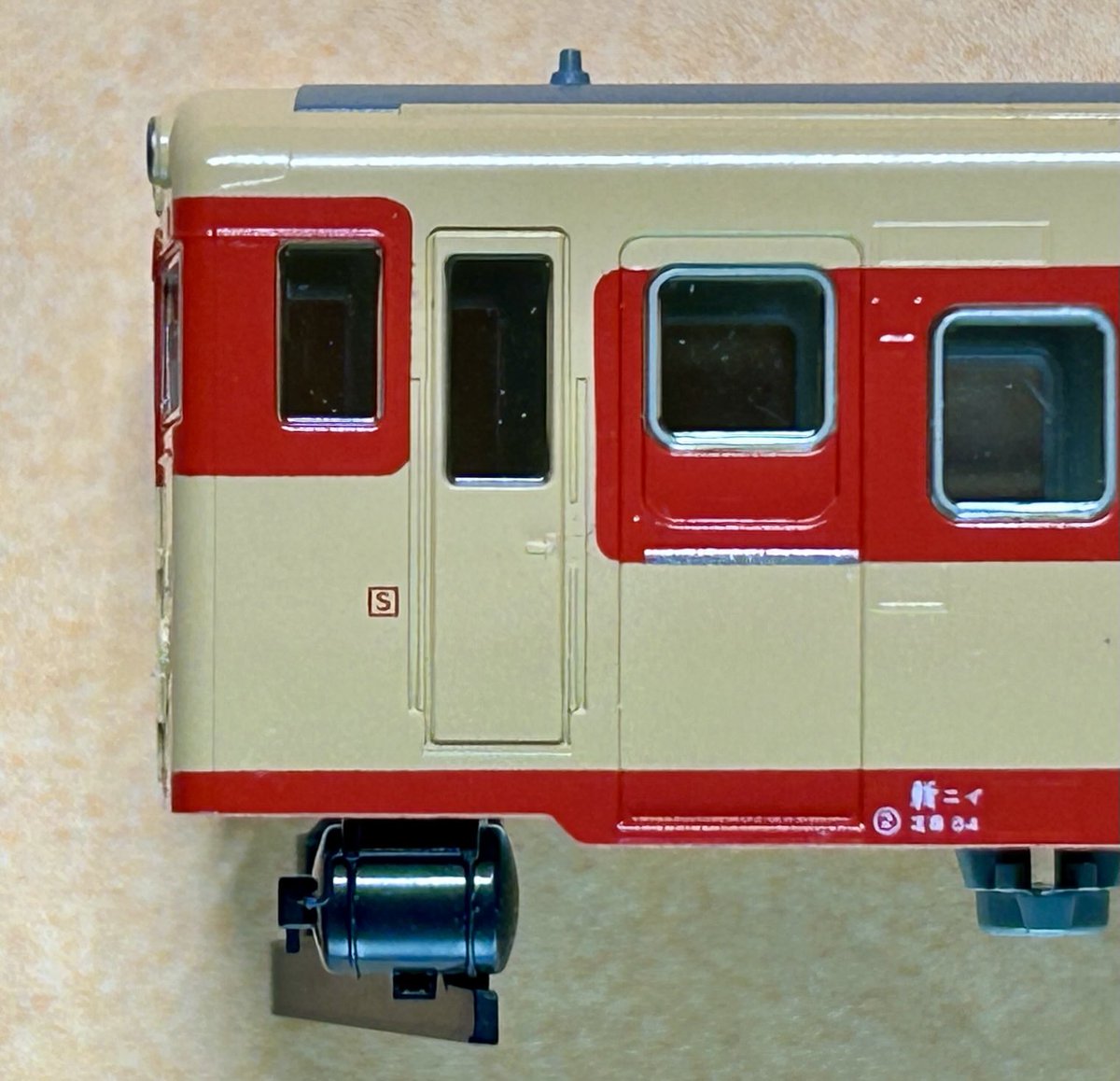 キハ58・56等の前位側元空気溜め、昔はGMの旧客用床下パーツの分売を