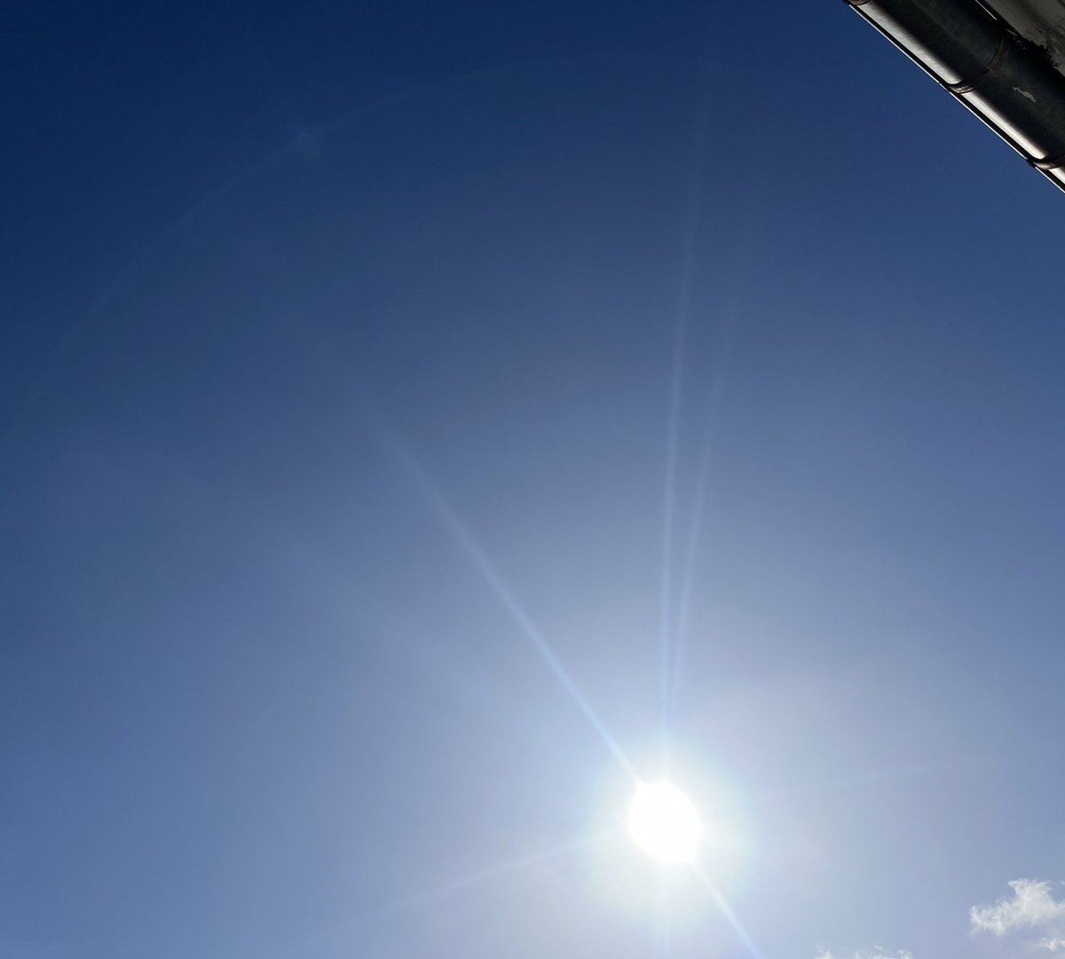 Avocatdebase tweet media