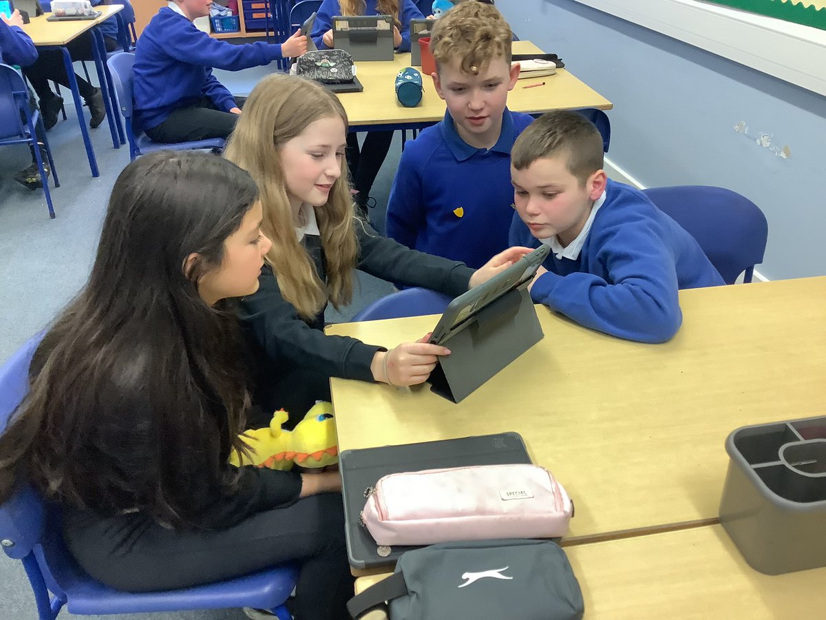 DeanburnPS_P7A's tweet photo. Our #HouseLeadershipTeams are hard at work this lunchtime preparing for this week’s #HouseAssembly! Lots of fabulous discussion and teamwork being demonstrated. #P7Team #Houses #Responsibility #Teamwork #Confidence 🔴🟢🟡🔵 @DeanburnPS_P7B https://t.co/mh47tFB3BO