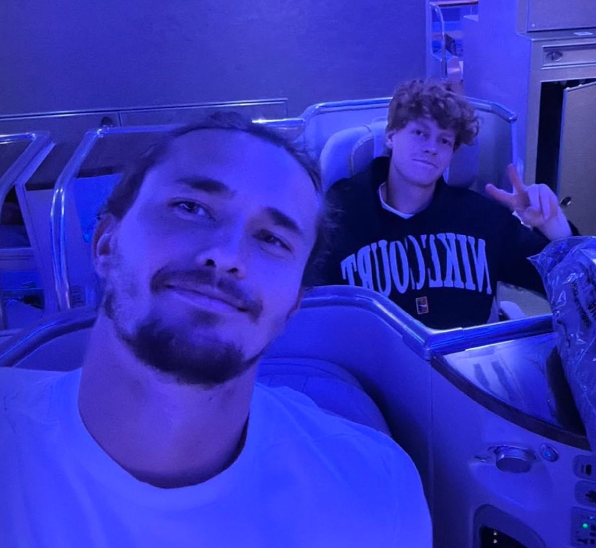 josemorgado's tweet photo. Zverev and Sinner traveling from Melbourne to Dubai in good company.

Tennis is special sometimes 😌 https://t.co/5DURn1OLJS