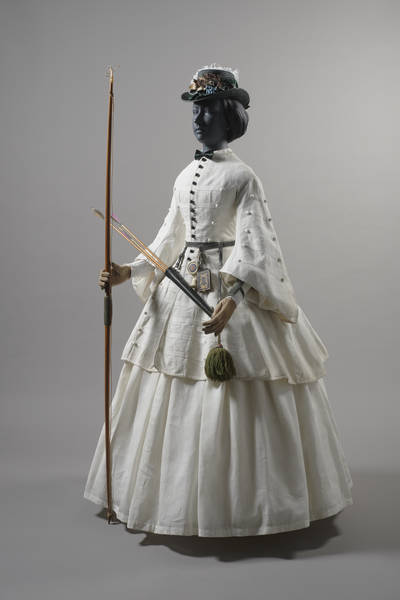 wikivictorian's tweet photo. Archery ensemble of white piqué with pagoda sleeves worn by Fanny de Neufville Giveen, 1855. Museum of London. https://t.co/mKEKkt7ELv