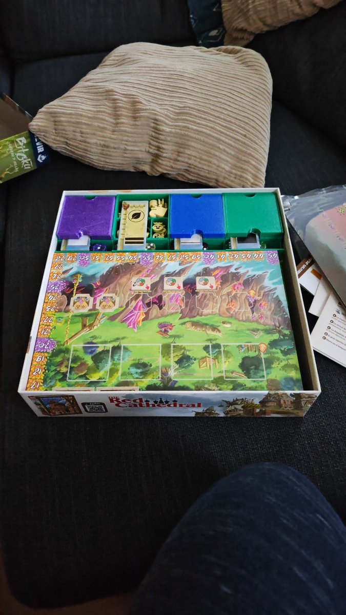 ertt33's tweet photo. No sé si me gusta más jugar o deluxificar... Ahora #Bitoku jejejee que chulo y que fácil ahora de sacar a mesa con sus cuenquitos https://t.co/Tu7jS3Nxik