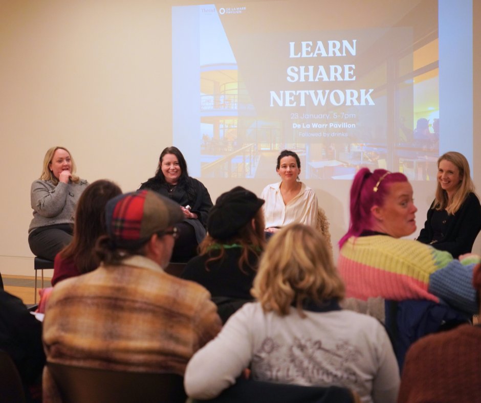 Catherine Hills 🐝 tweet media