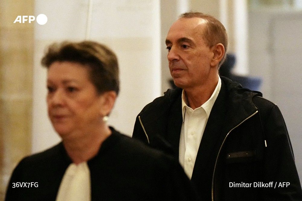 afpfr's tweet photo. ⚖️ La cour d'appel de Paris a reconnu Jean-Marc Morandini coupable de harcèlement sexuel contre un jeune comédien et l'a condamné à 18 mois d'emprisonnement avec sursis, aggravant la peine de six mois de prison avec sursis prononcée en première instance #AFP https://t.co/itUbY62k7G