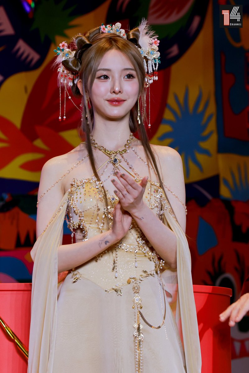 fourteenchannel's tweet photo. สวยออร่าฉ่ำมากกกกับ “เนเน่ พรนับพัน”ในงาน 'EM DISTRICT THE GOLDEN YEAR OF FRIENDSHIP"🧧 

Nene Dragon Enchanted 

#NenexEmChineseNewYear
#nenevader #เนเน่ 
#เนเน่พรนับพัน #Nene 
#EMCHINESENEWYEAR #EMPORIUM #EMQUARTIER #EMSPHERE https://t.co/MknB5ZmtdR