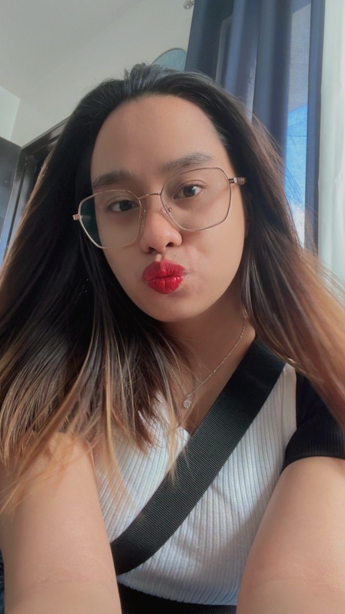 asdfghjuls_'s tweet photo. 💋 https://t.co/A3j6fdXpjN