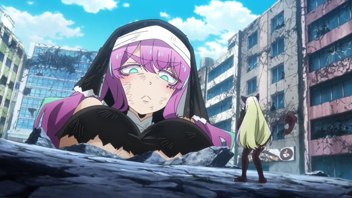 I've been meaning to submit more pics of Sister Gigant, and now's a pretty good time to do so. #giantess