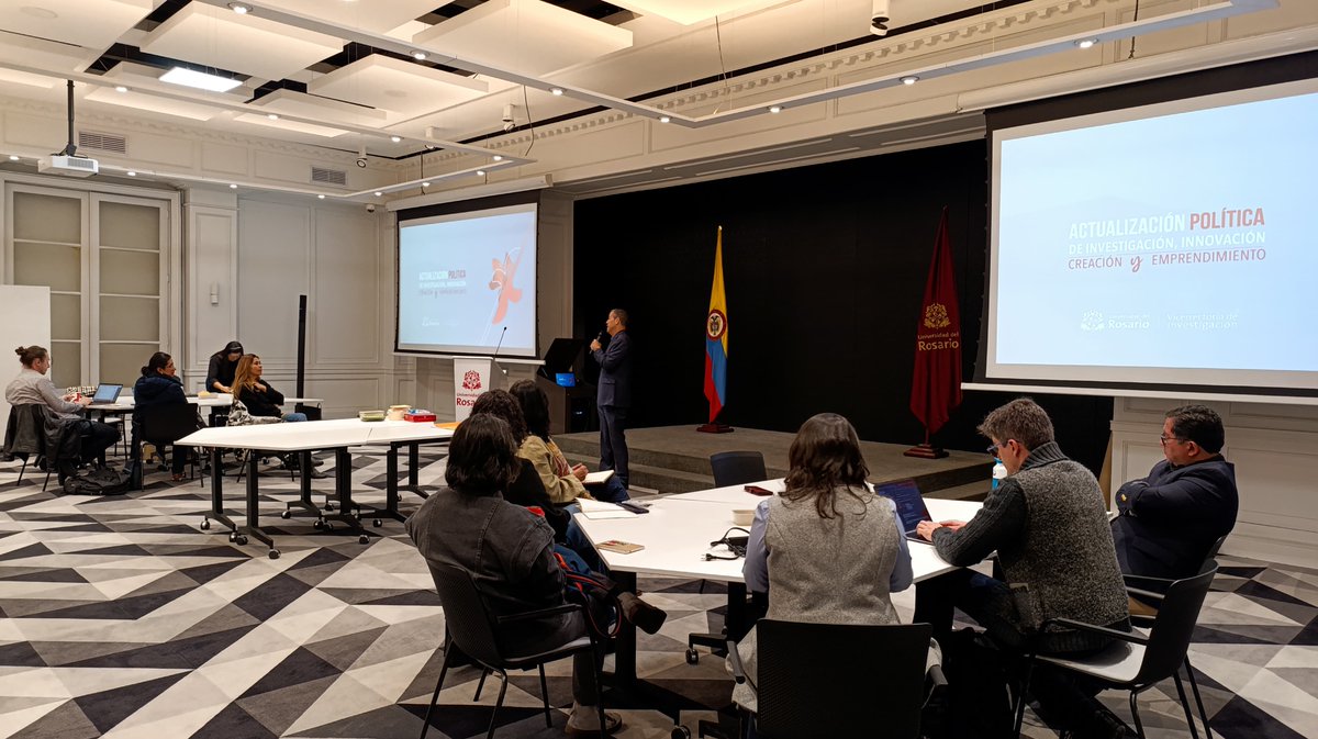 Estamos con <a href="/SCristanchoM/">Sergio Cristancho Marulanda</a> iniciando el Segundo Taller de Co-Creación de la Política de Investigación <a href="/URosario/">URosario</a>, esta vez cumpliendo la promesa a nuestros profesores desde la sede Claustro. Gracias a todos por el interés en esta iniciativa y participar de ella. ¡Bienvenidos!