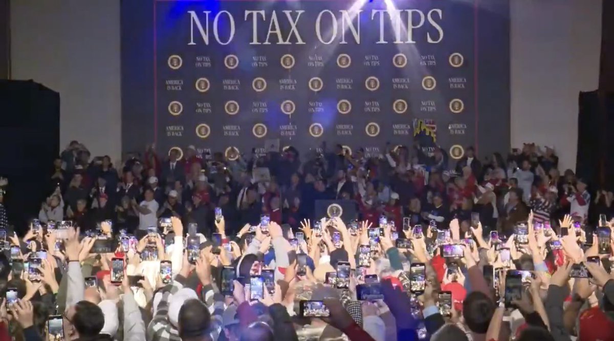 Melanie Monestere tweet media