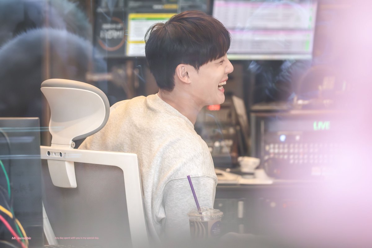 250127 KBS Cool FM <박명수의 라디오쇼 - 전설의 고수 > 오픈 스튜디오
🔗mr-incredible.com/336

#김준수 #XIA #시아준수