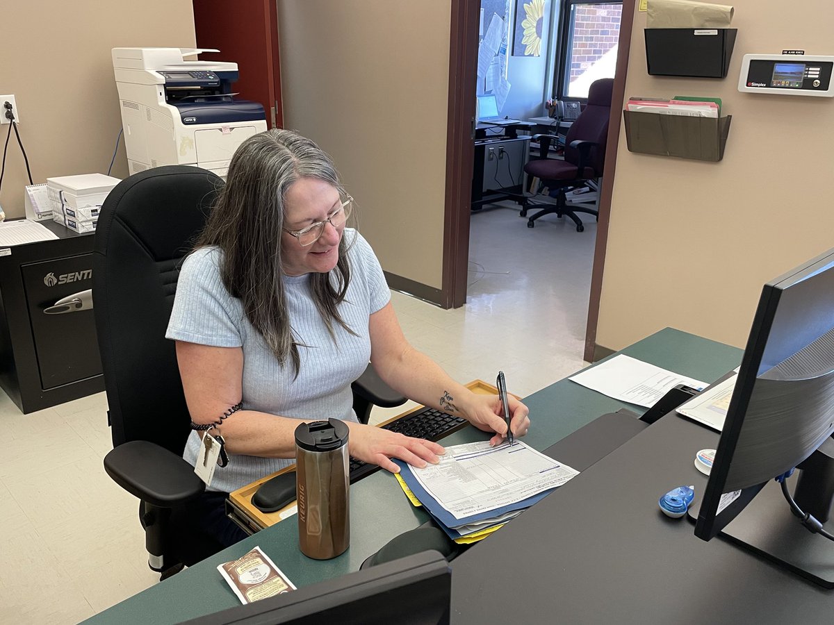 Fanning Education Centre/Canso Academy (@fanningeccansoa) on Twitter photo Ms. Christina, our awesome school secretary, is busy taking all the morning messages and getting ready for the school day! 📝
#SRCECatchAReader
#SRCECatchAWriter
#SRCEForTheLoveOfLiteracy2025
<a href="/SRCE_Literacy/">SRCE Literacy</a> Ms. Christina, our awesome school secretary, is busy taking all the morning messages and getting ready for the school day! 📝
#SRCECatchAReader
#SRCECatchAWriter
#SRCEForTheLoveOfLiteracy2025
<a href="/SRCE_Literacy/">SRCE Literacy</a>
